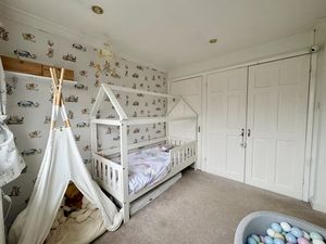 Photo 25- click for photo gallery